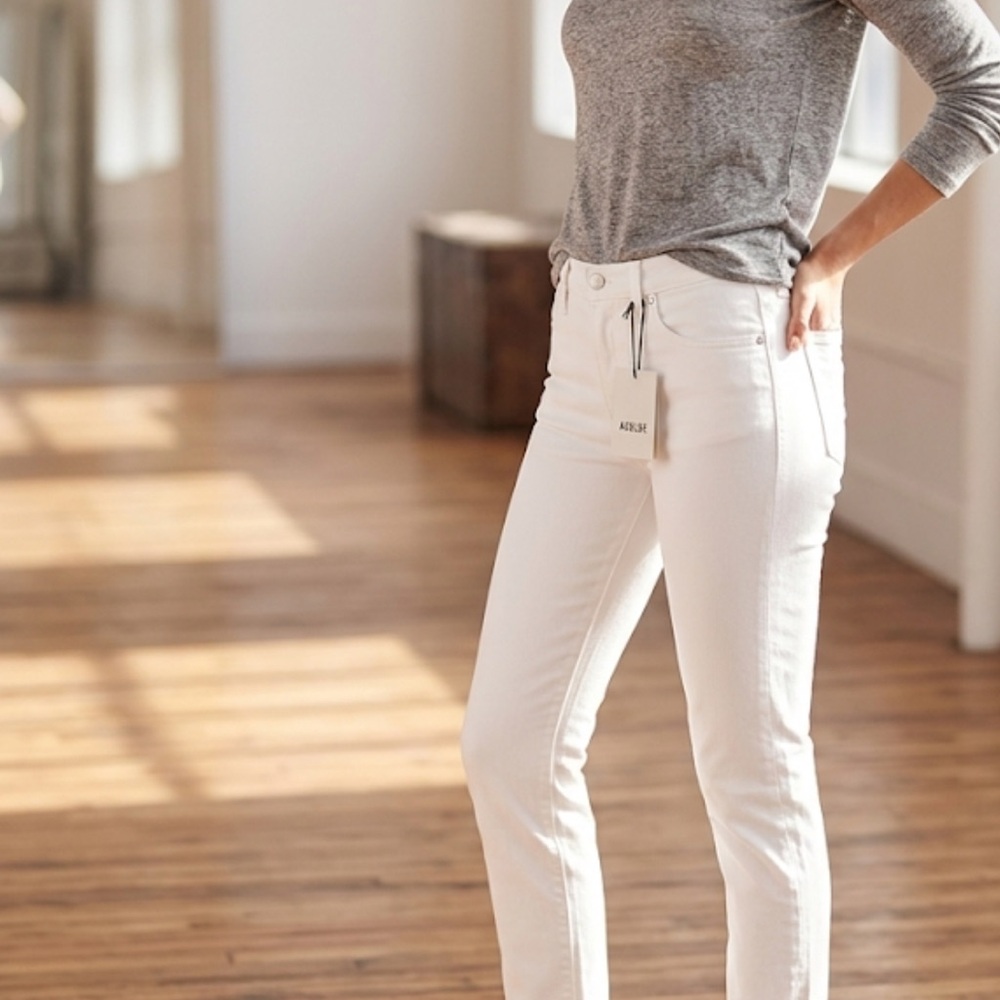 Agolde Sophie White Denim Jeans. NWT